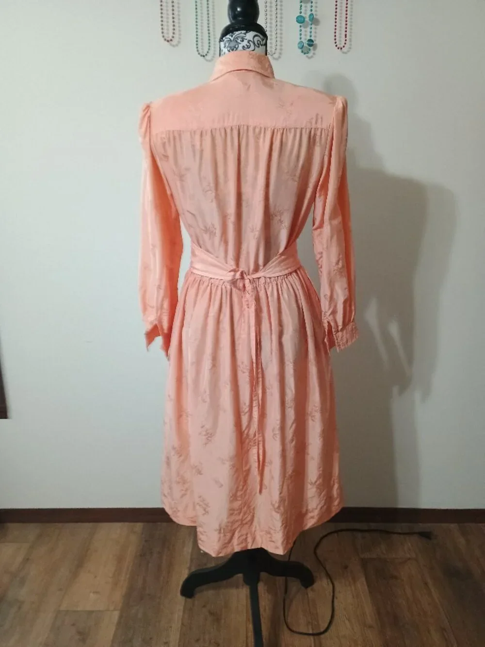 Vintage CASI Silk Jaquard Midi Dress Size 12 Peach with Pockets